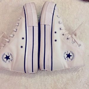 Chuck converse basically new !